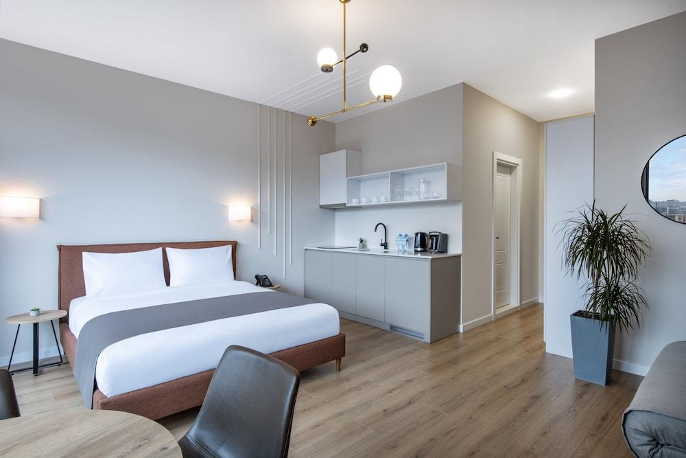 STEPS Batumi  Hotel & Suites