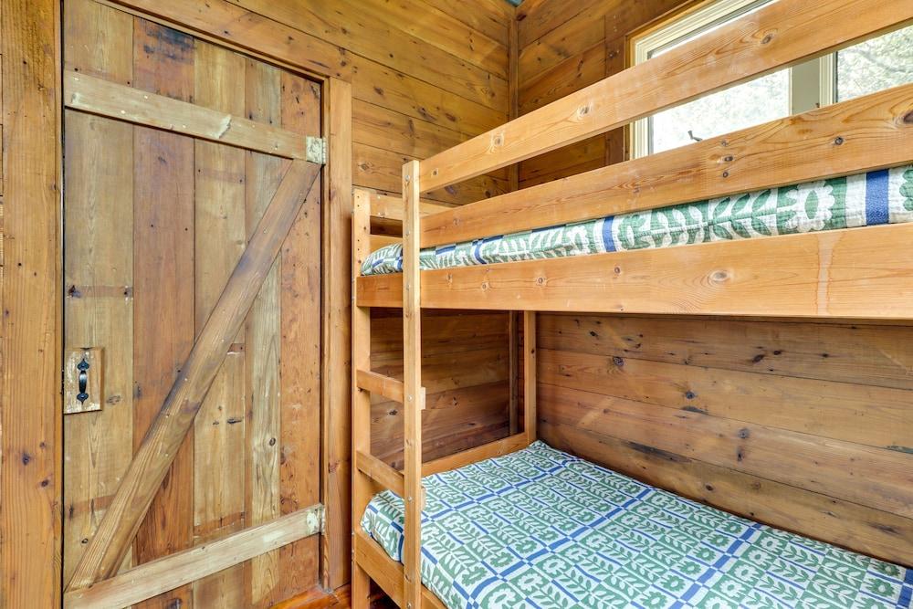 Rustic Eco-cabin Llano River Getaway on 68 Acres!