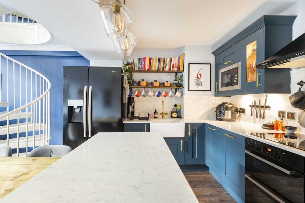 Beautiful One Bed Apartment In East London