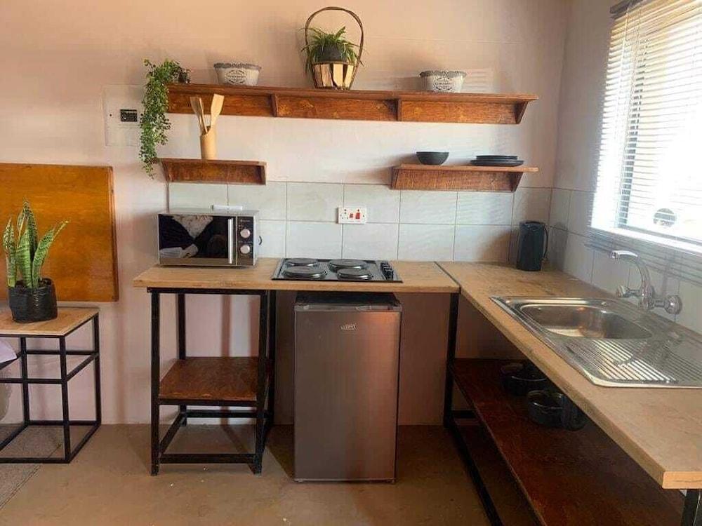 Letlhakeng Park-Route Apartments