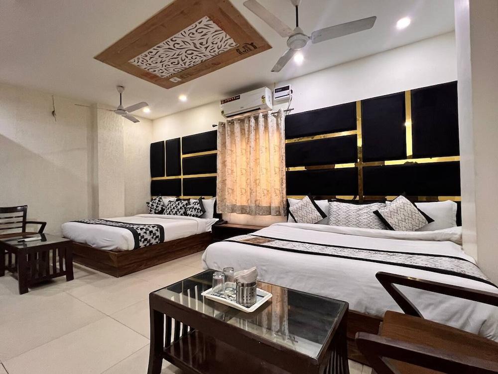 Hotel DG By Divud Ecom