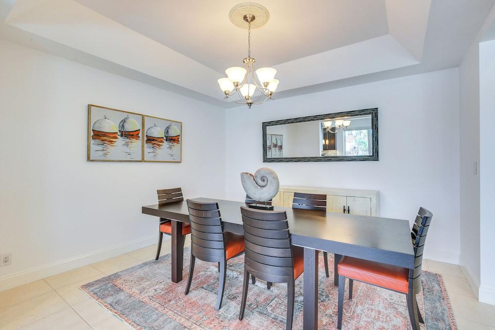 Canal Access & Pool: Lighthouse Point Getaway!