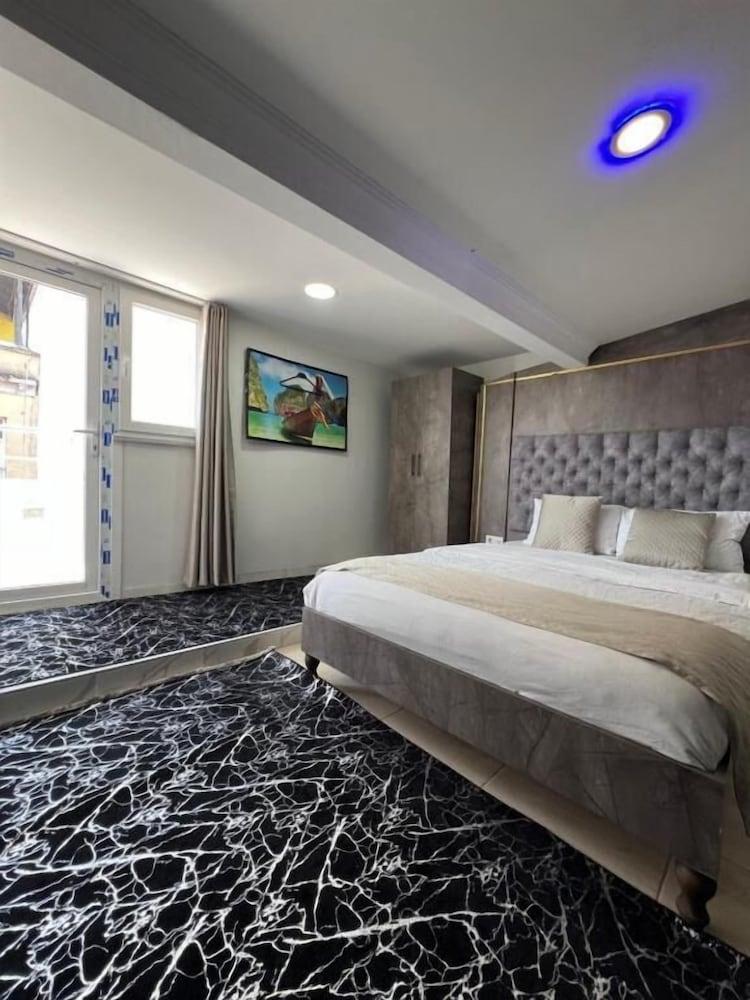 TAKSIM BRAND SUITE HOTEL