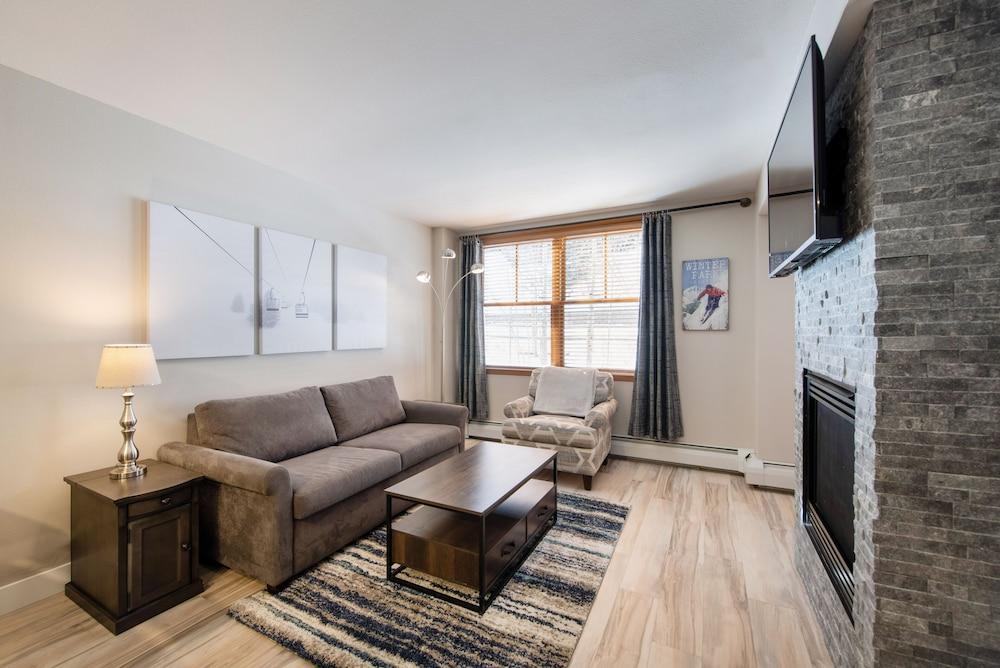 Premium Unit 1307 - 1 Bedroom - Zephyr Mountain 1 Condo