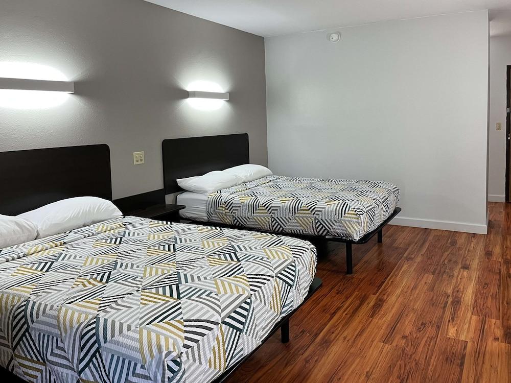 Studio 6 Suites Springfield, OH