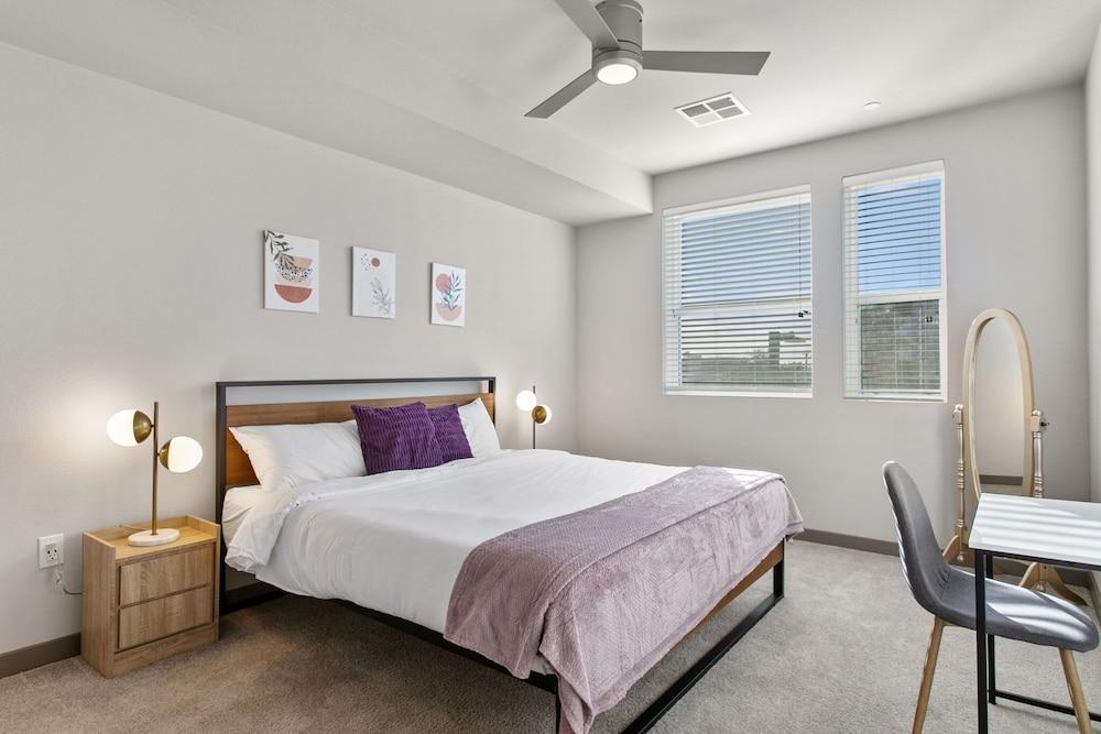 CozySuites at Downtown Phoenix