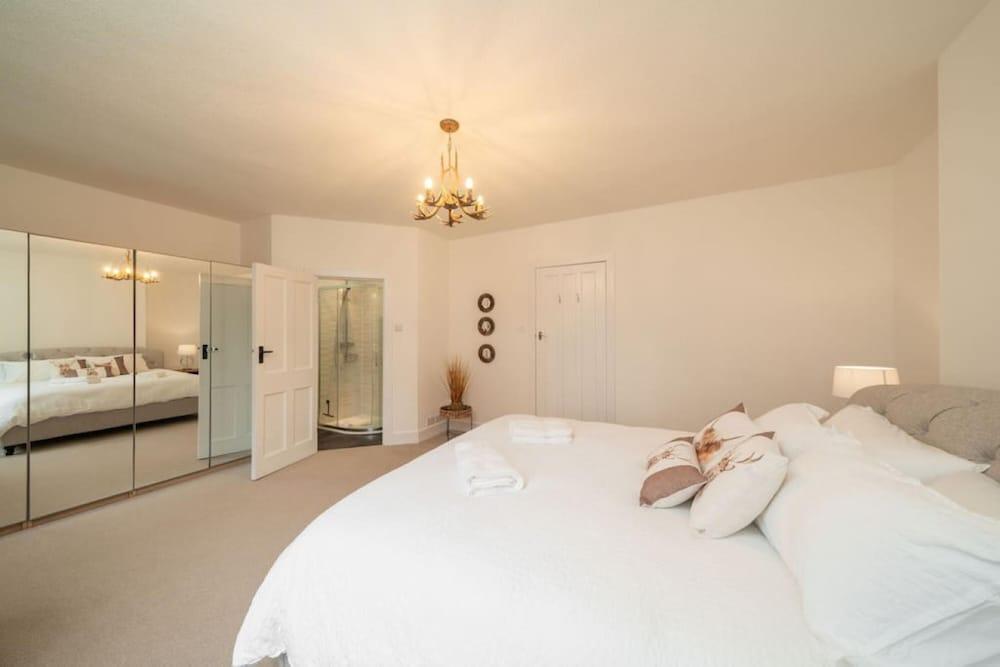 The Bensil - Carnoustie Meets The Hamptons