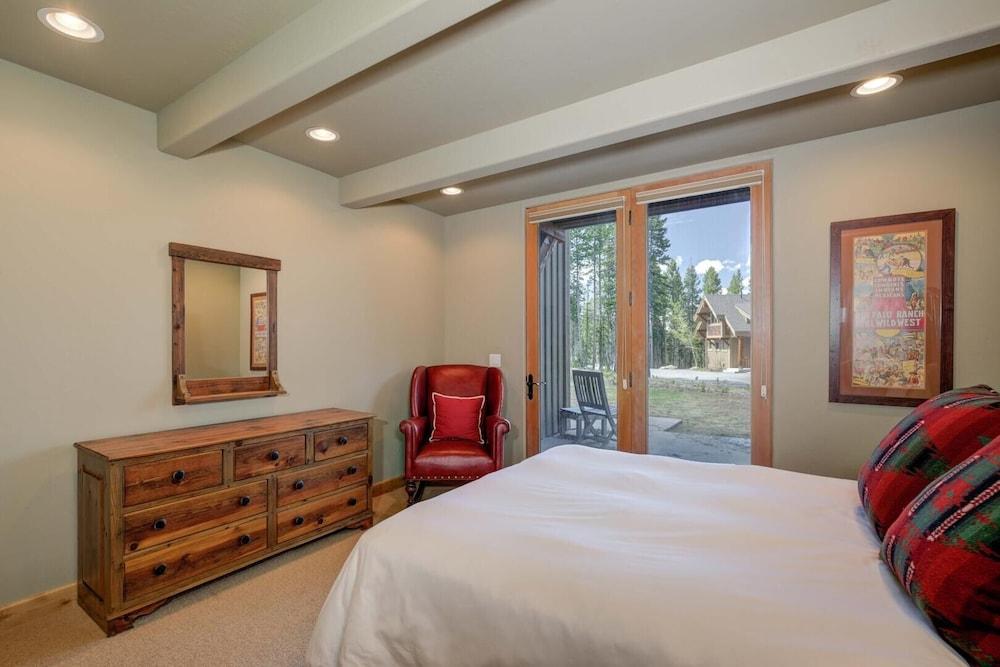 38a Cowboy Heaven 4 Bedroom Home by Moonlight Basin Lodging