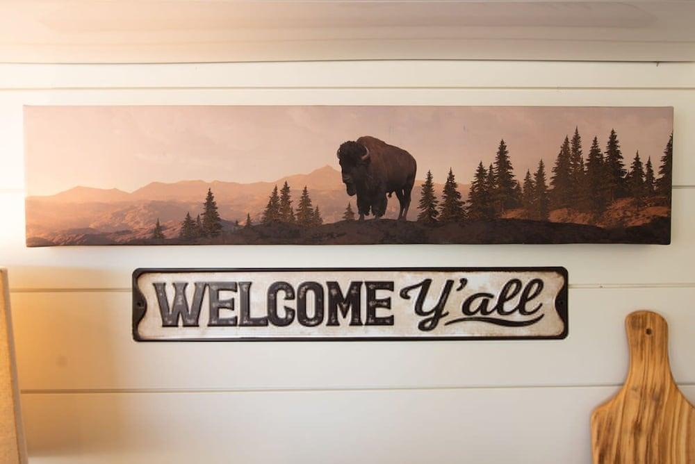 New The Buffalo -shipping Container in Alpine