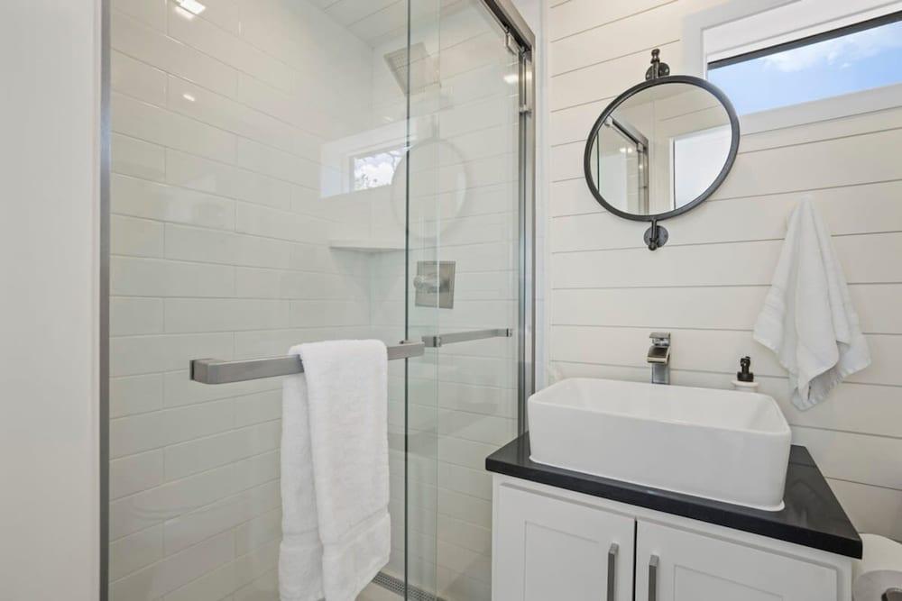 New The Desert Escape-cozy Container Home