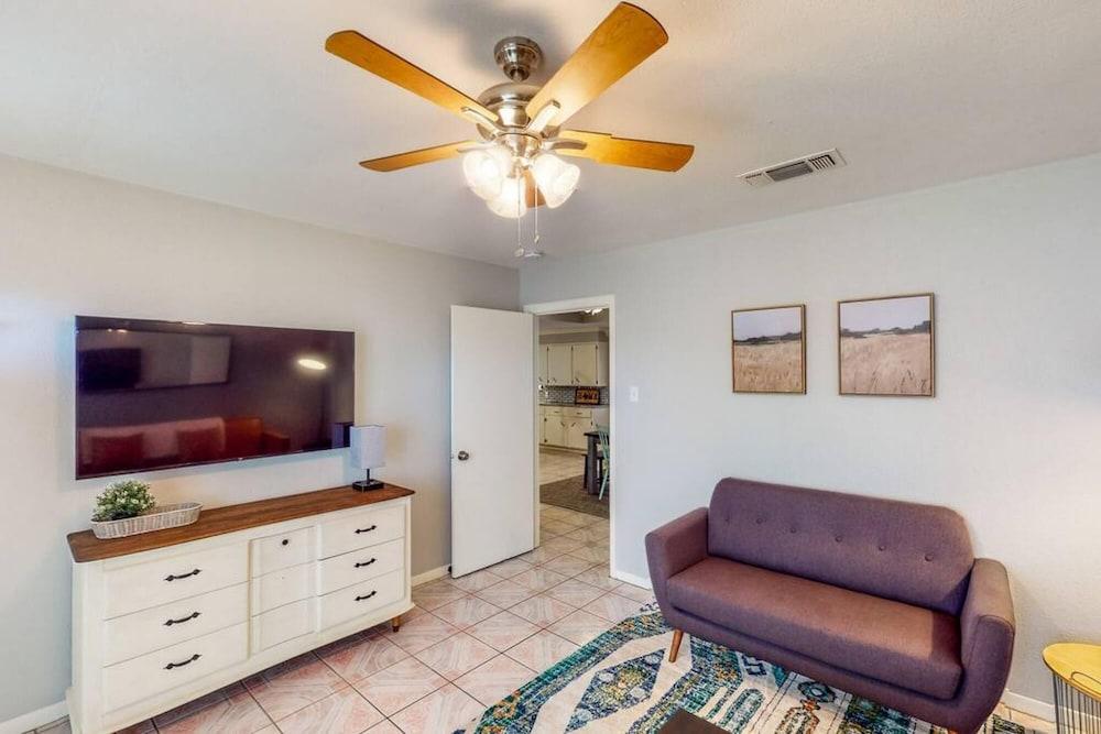 New Cozy Home 10 Min to Magnolia and Baylor