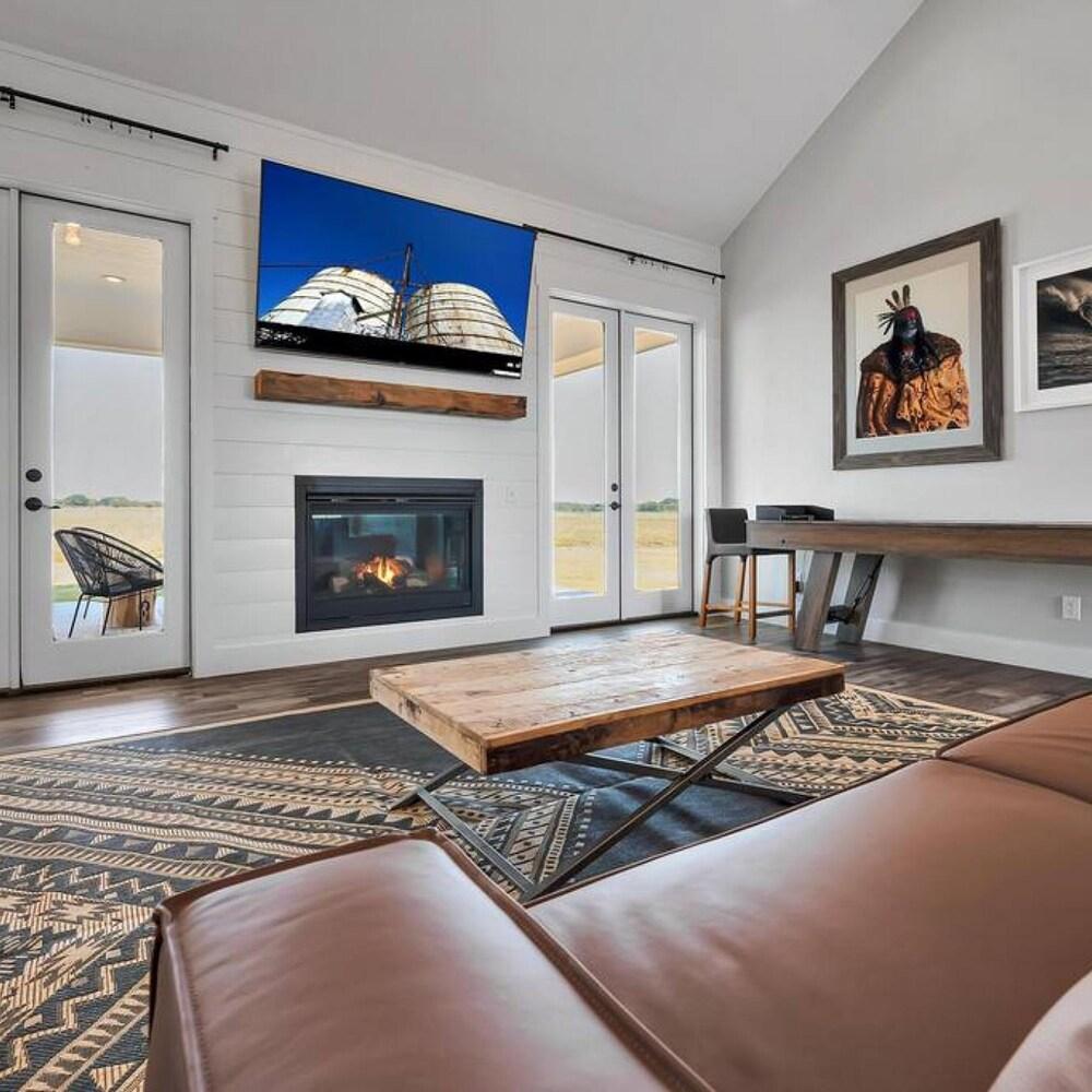 New Luxury Texas Farmhouse