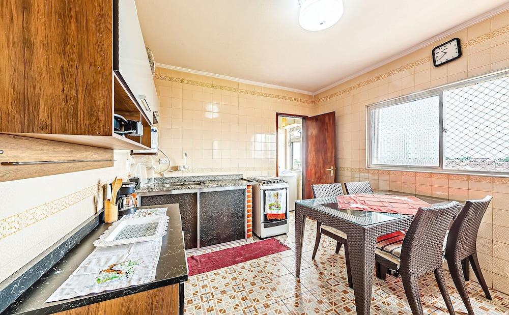 Agradável apartamento no Caiçara