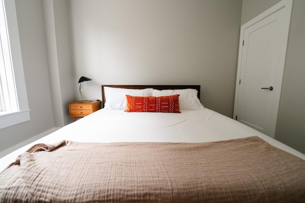 Western 1924 Luxury Lofts