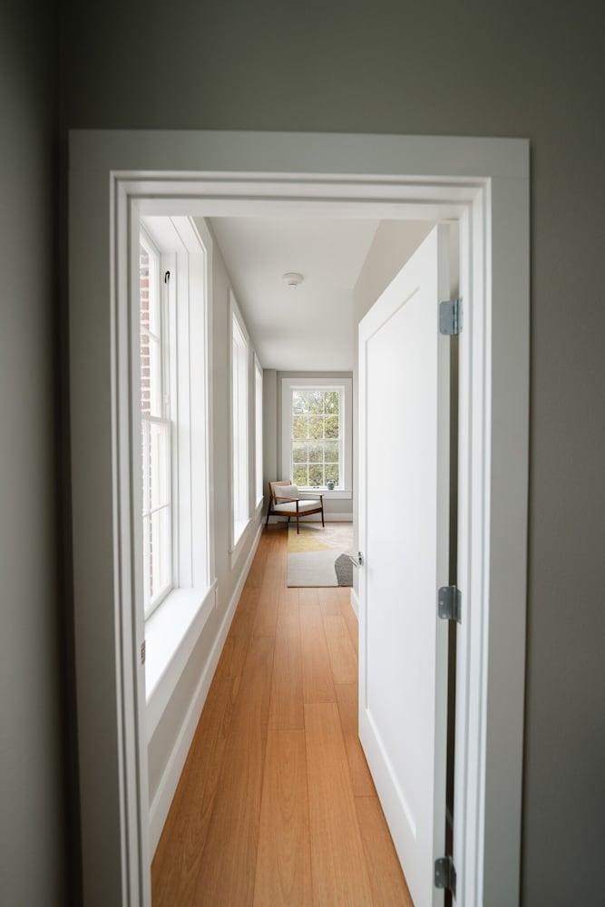 Western 1924 Luxury Lofts