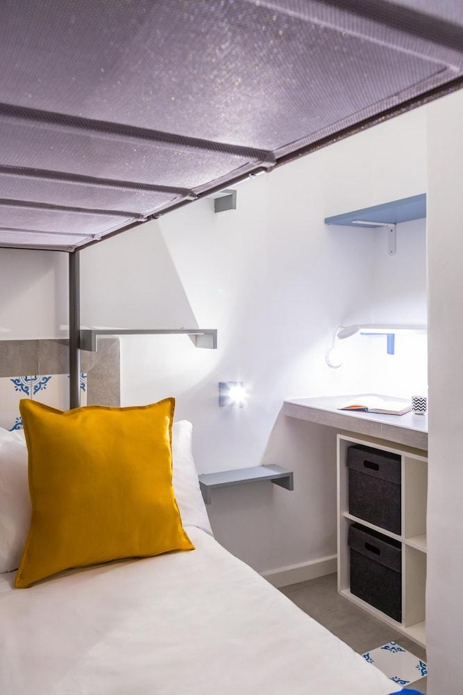 Cozy Apartment ai Quartieri Spagnoli by Wonderful Italy