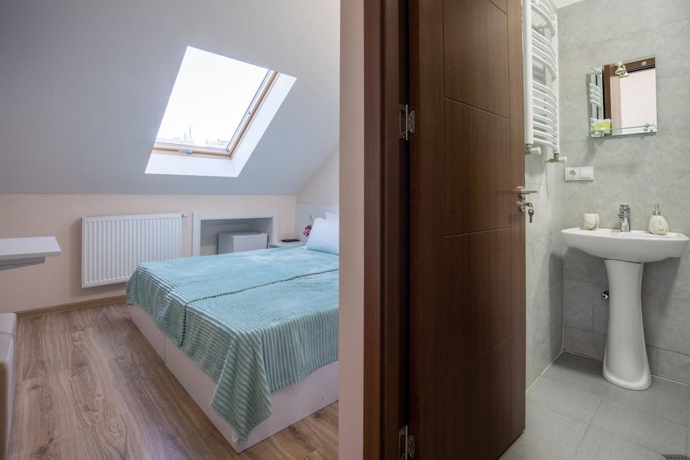 H&B apartments Laghidze