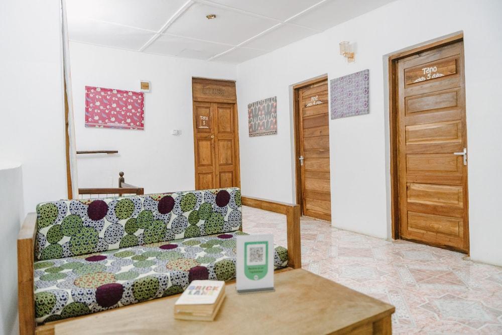 Shoki Shoki Guest House