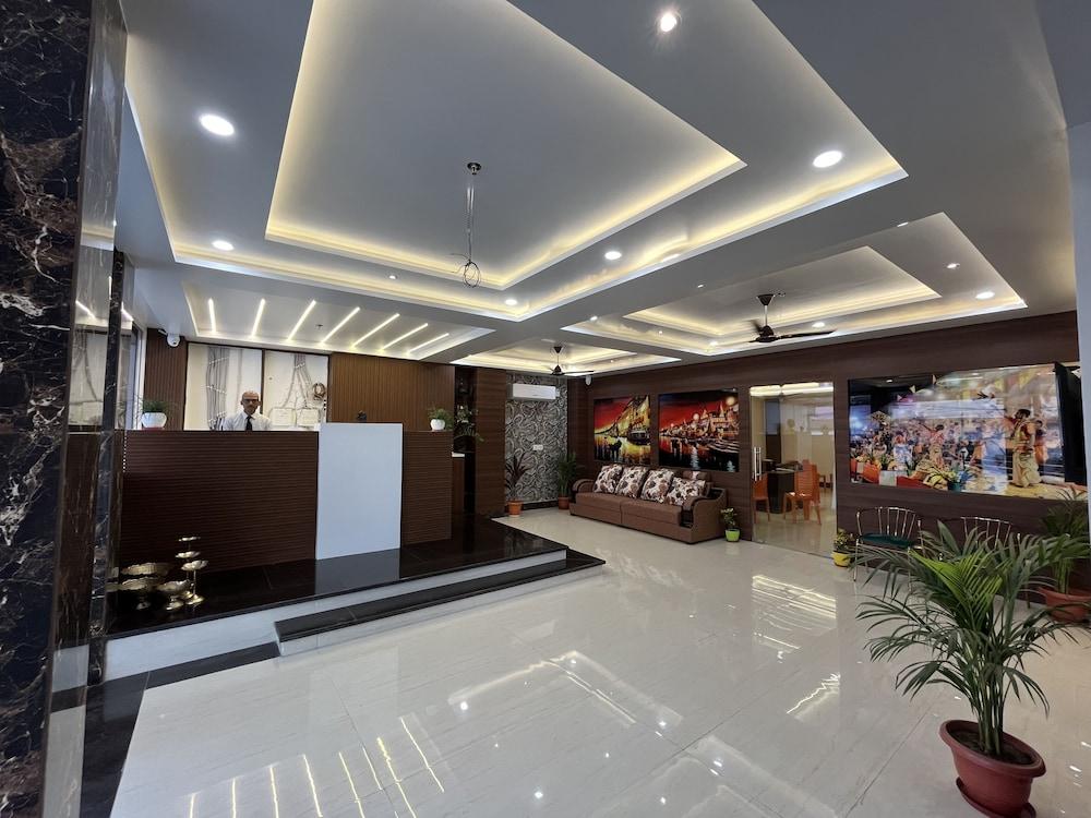 Orchid Petal Nandini Grand