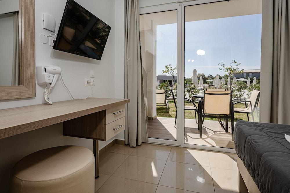 Caretta Island - All Inclusive