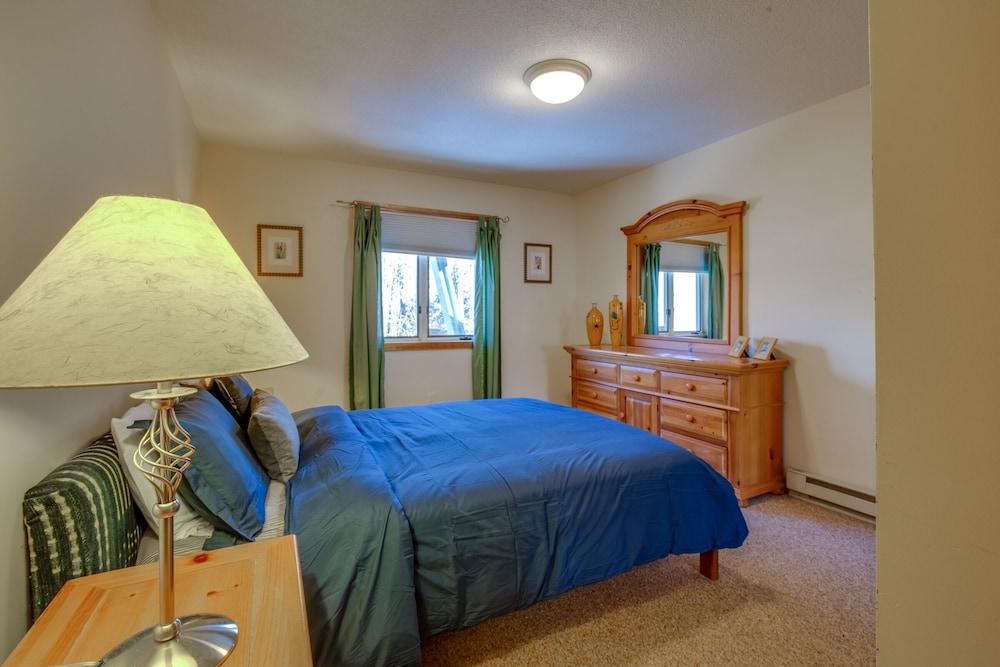 Northbrook Condo 3 Bedroom Condo