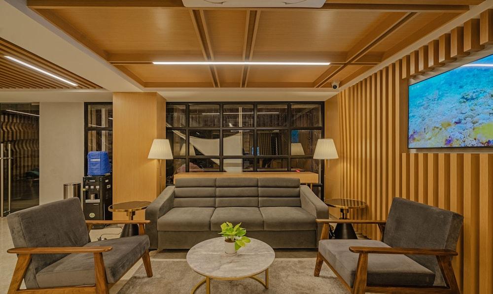 Treebo Premium D Consulate