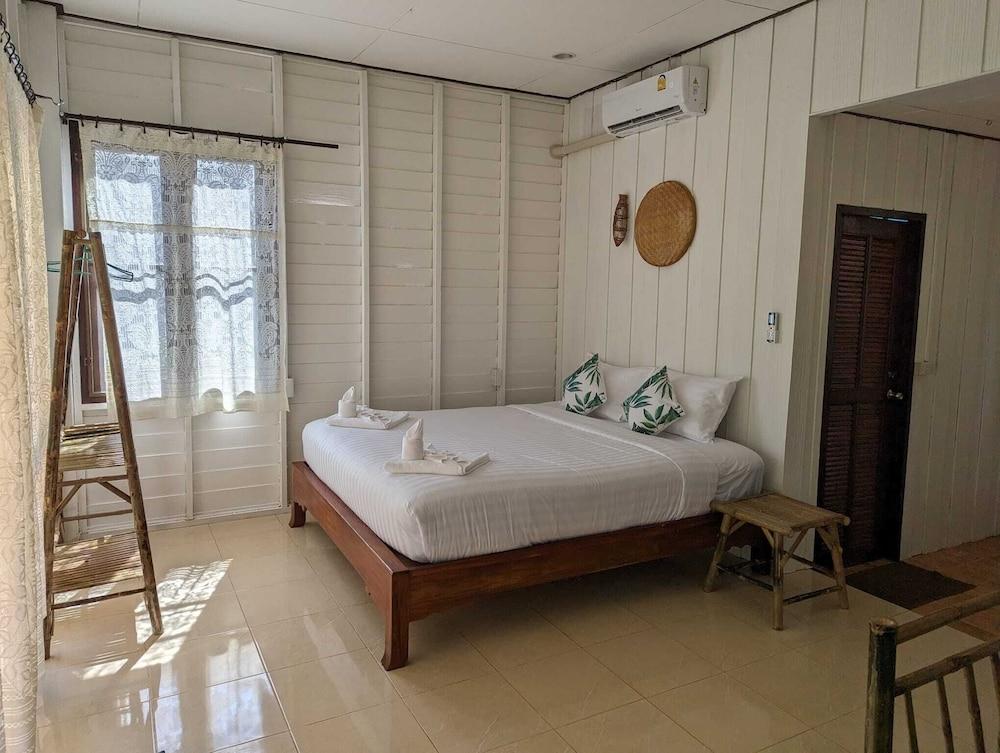 The River Retreat Koh Mak