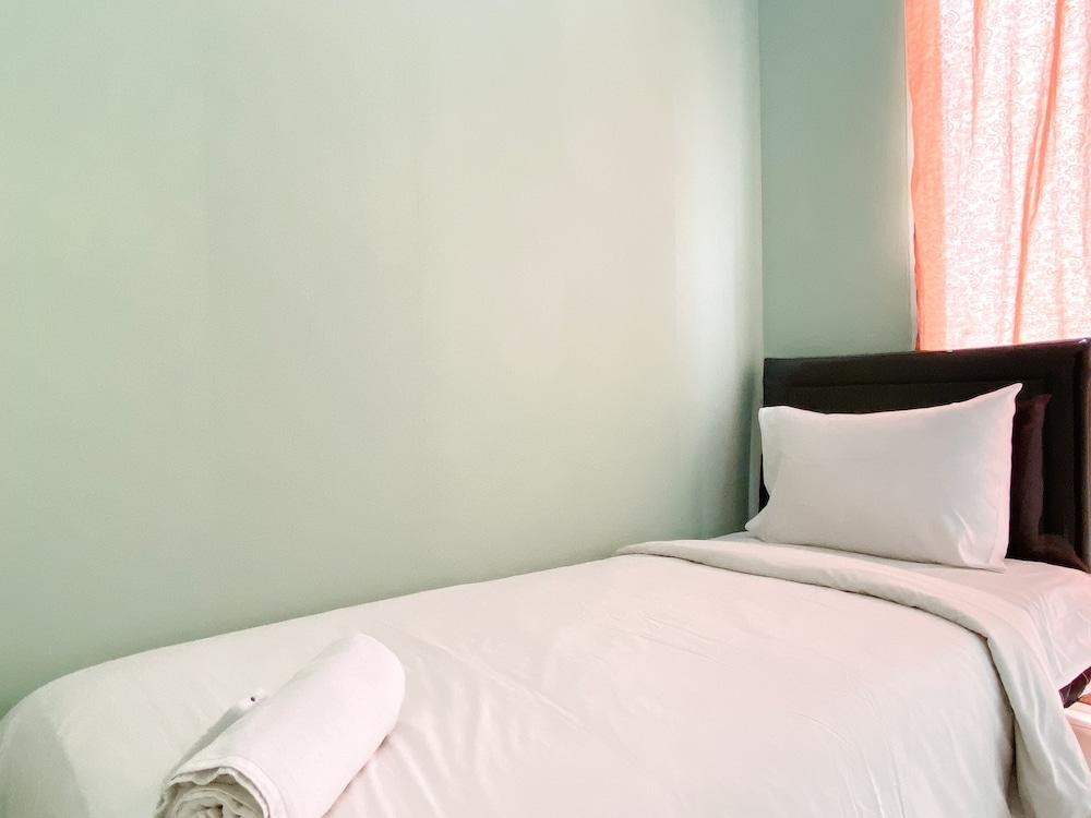 Modern And Nice 2Br At Patraland Urbano Apartment