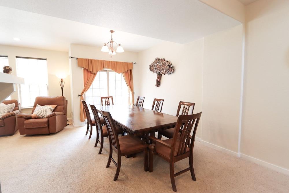 New Downtown Luxury Hideaway Skiing