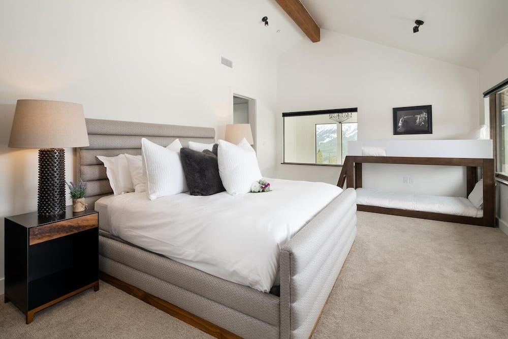 6 Silver Peaks 3 Bedroom Home by Moonlight Basin Lodging