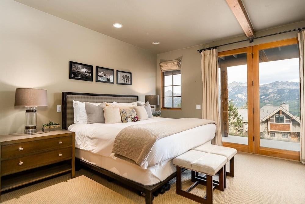 3 Bandit Way 4 Bedroom Home by Moonlight Basin Lodging