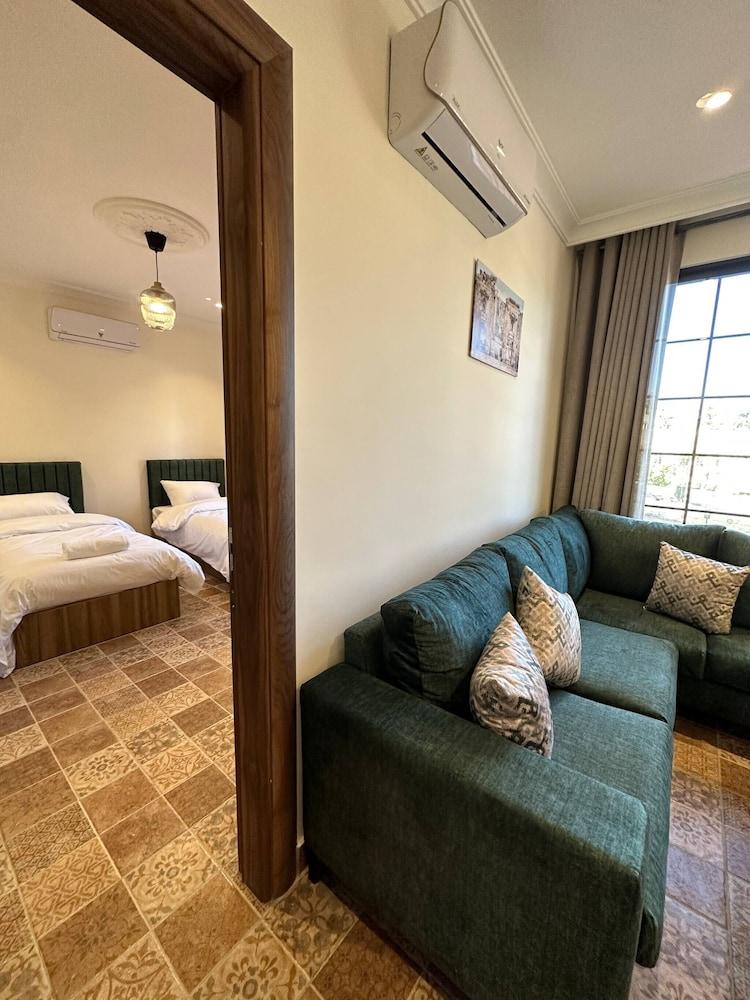 Antica Jabalal-lwebdeh 8