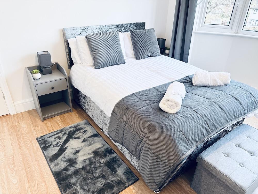 Inviting 3-bed House in Nottingham Central