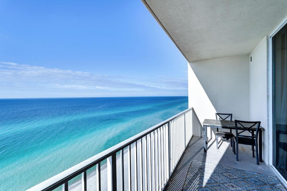 PCB Condo w/ Resort Amenities & Ocean Views
