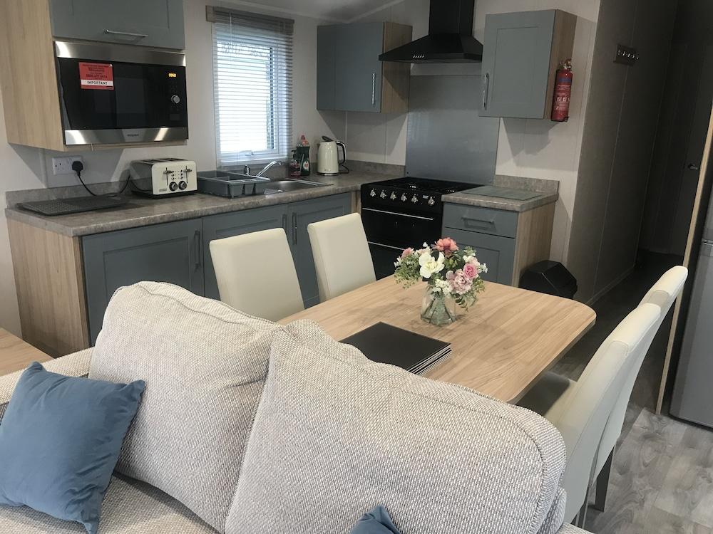 Family Friendly - 8 Berth - Skipsea Sands