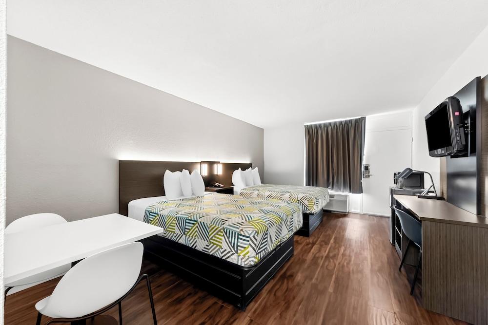 Motel 6 Port Lavaca, TX