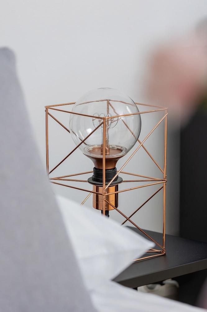 Stylish Apartment Bażantów by Renters