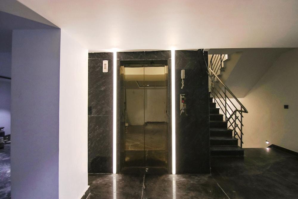 FabHotel Sky Suites Karkardooma