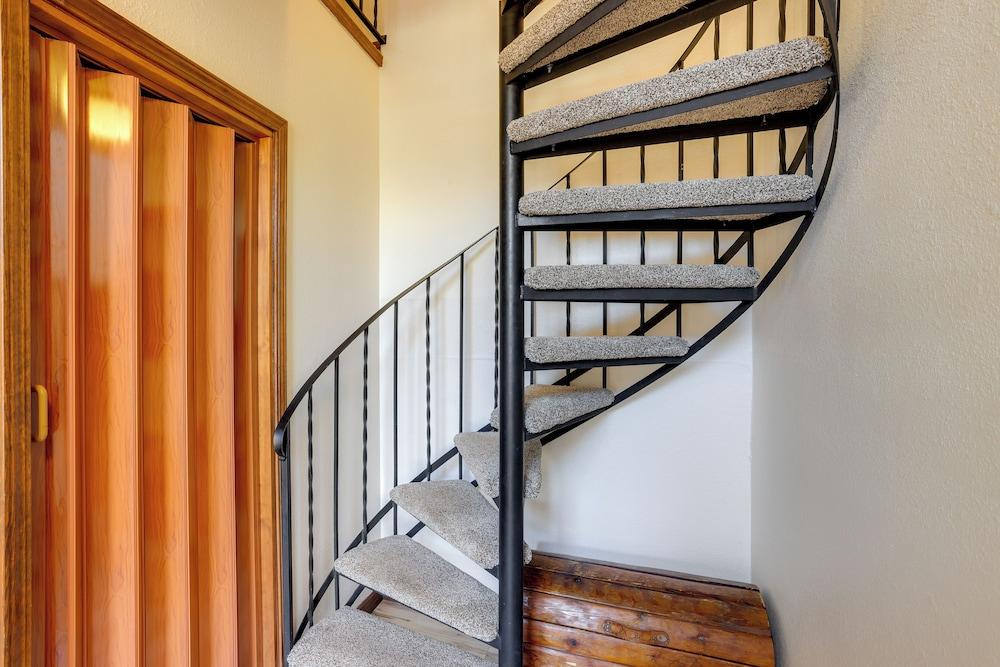 Stunning Durango Retreat w/ Decks & Fireplace!