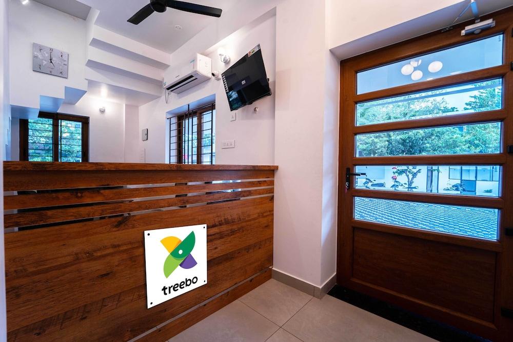 Treebo West Fort Divine – Near Padmanabhaswamy Temple