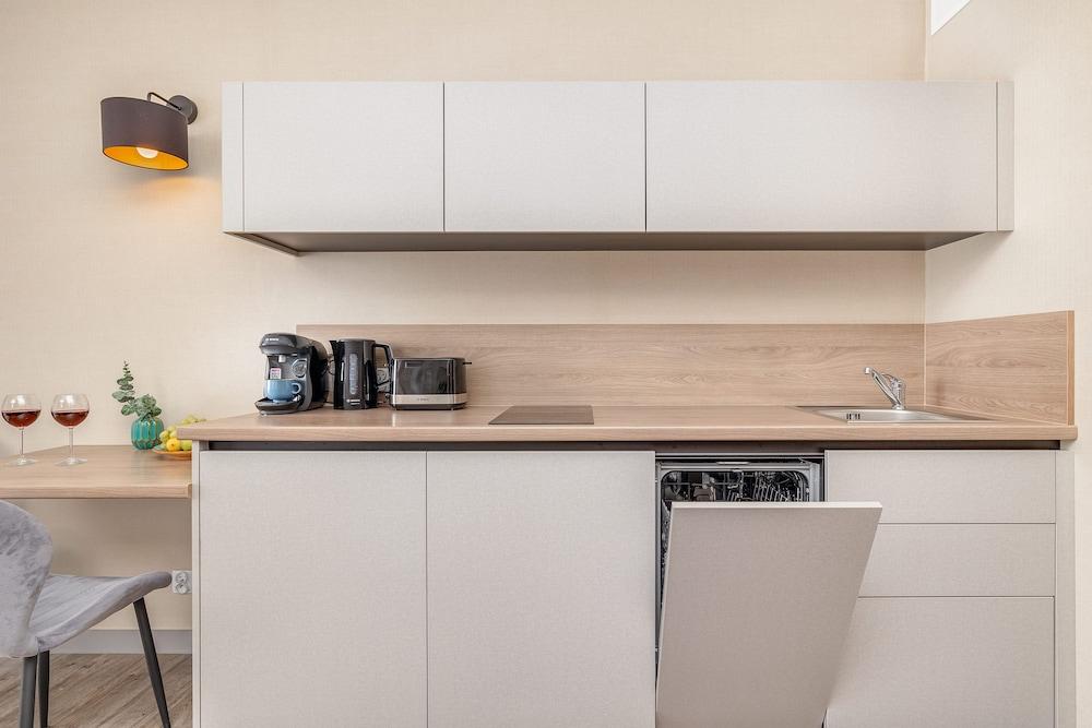 Blue Seashell Studio by Renters