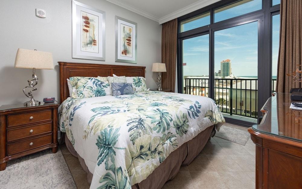 Phoenix West Ii 411 4 Bedroom Condo