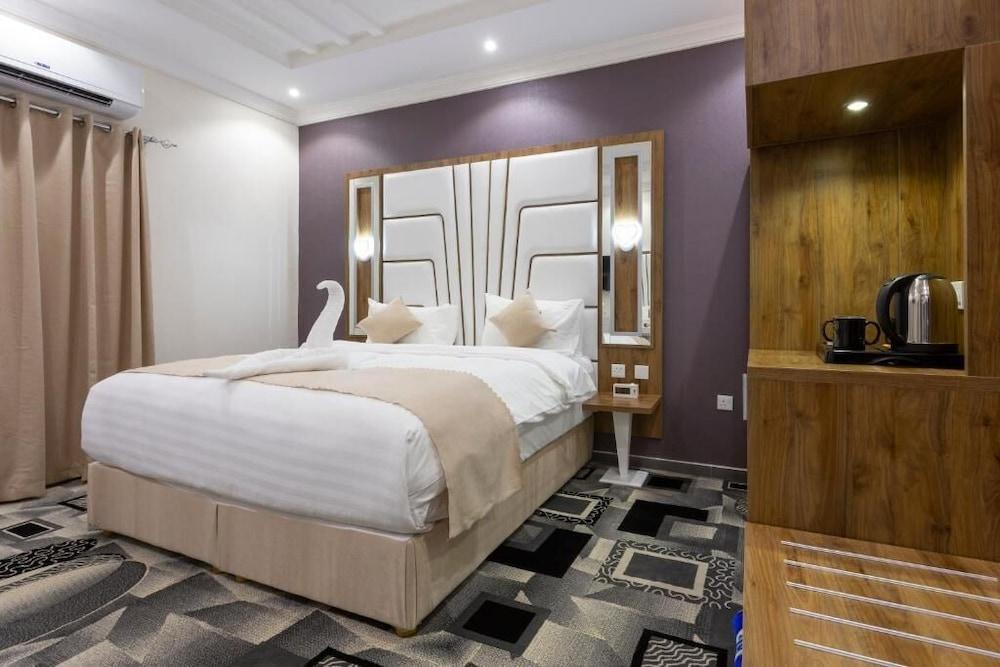 Dior Inn Apartment Hotel