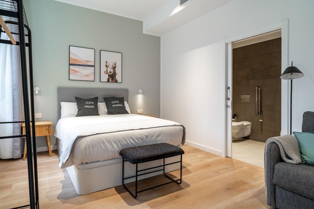 Limehome Sevilla Calle Granada