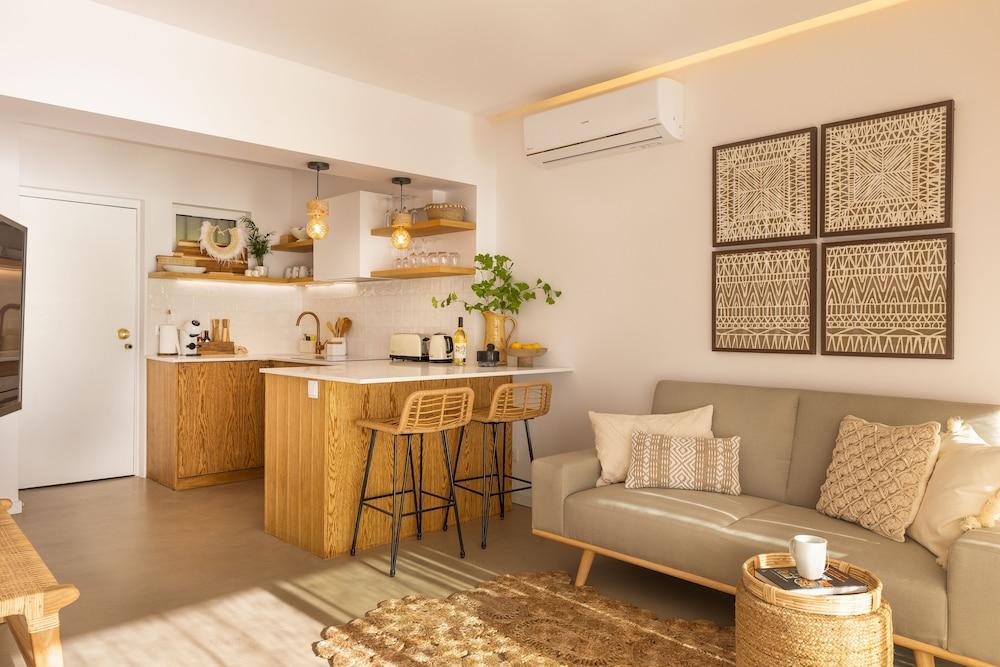 Sesimbra Panorama by Saudade