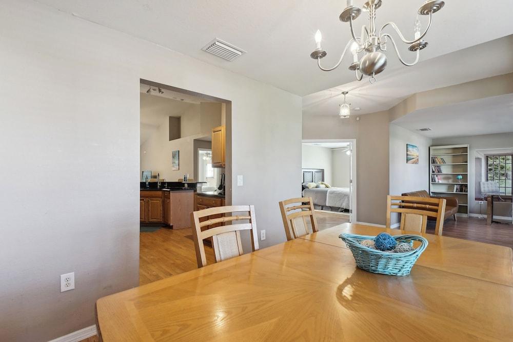 Pet-friendly Home w/ Backyard in Cape Coral!