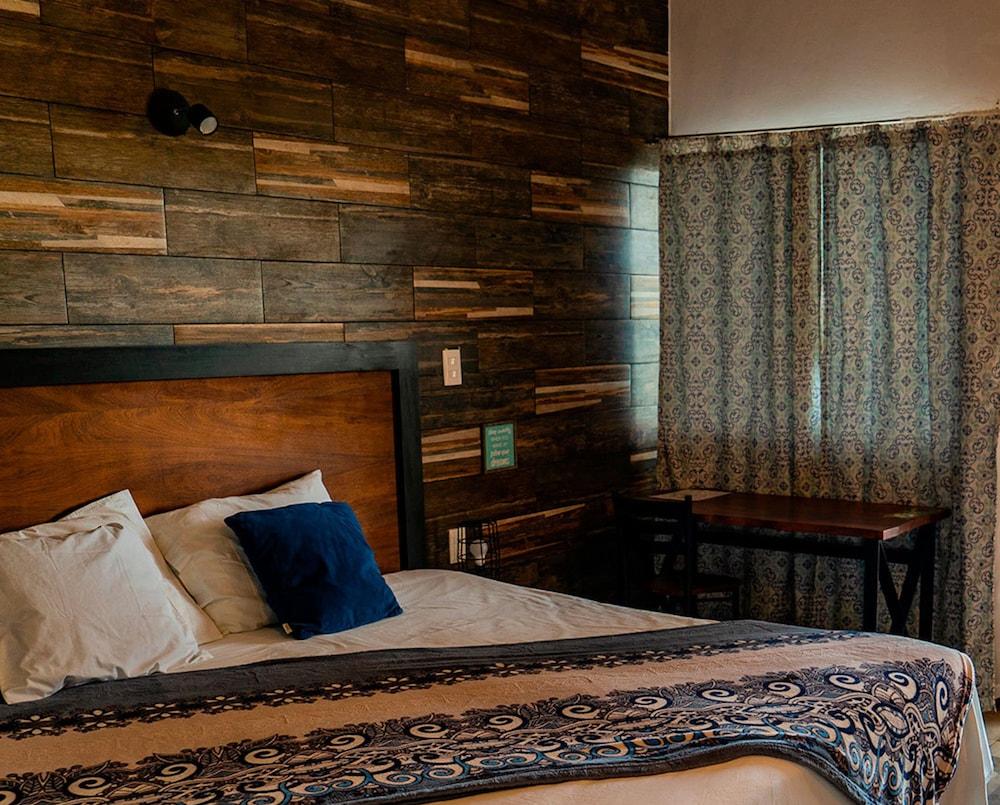 Xulha Hotel Bacalar Lakefront