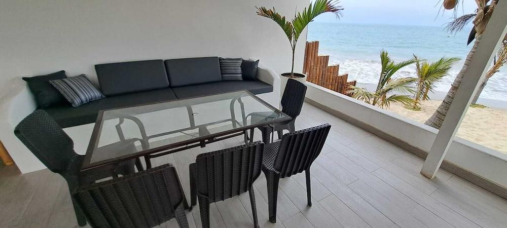 Las Fragatas de Punta Mero