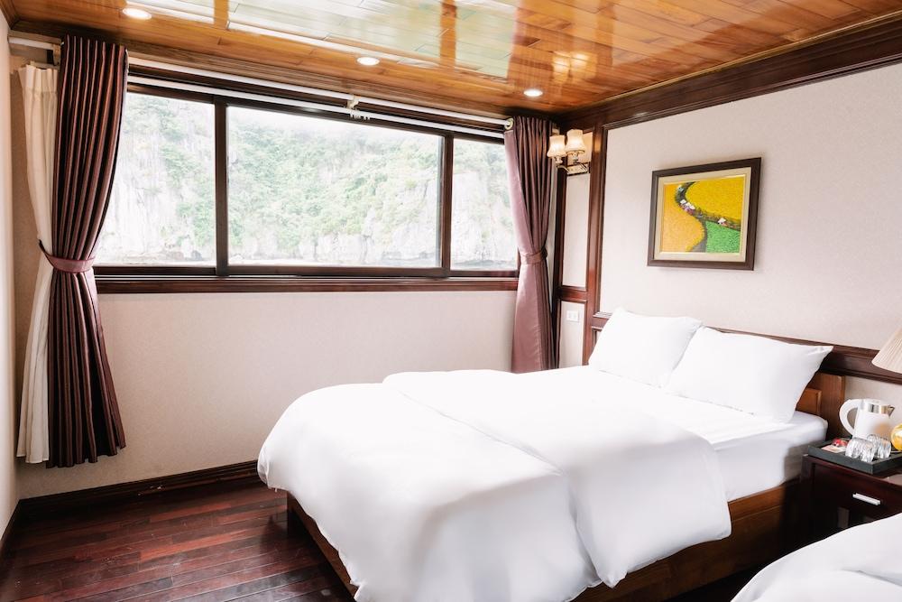 Honey Boutique Cruise