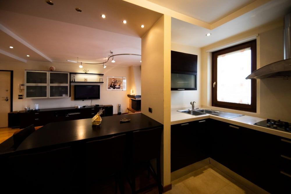 Navy Apartment by Wonderful Italy